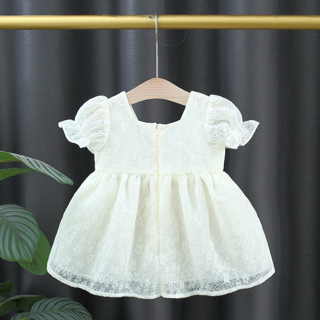 Imported đ¸ Girlsâ Summer Lace Tulip Dress â Short Sleeve Princess Style